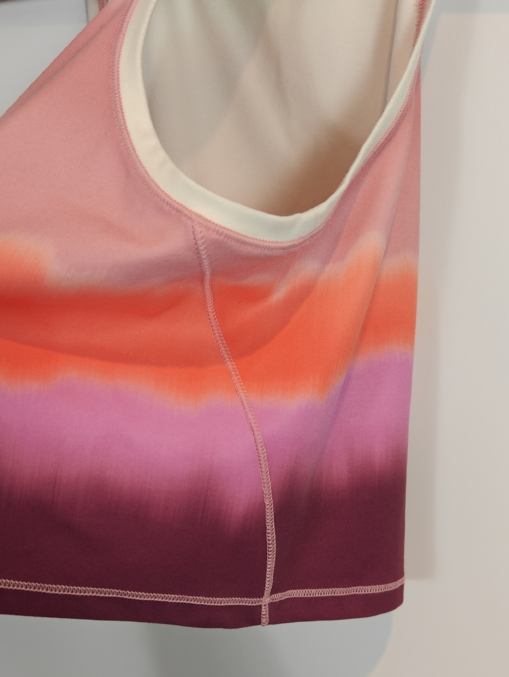 ATHLETA Shanti Printed Crop Tank in Sea Spray Vintage Plum Size XS - Picture 16 of 16